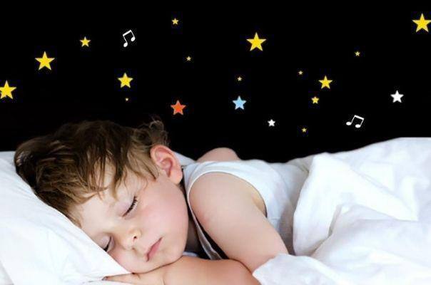 Почему так важно укладывать ребенка спать не позже 21:00? 